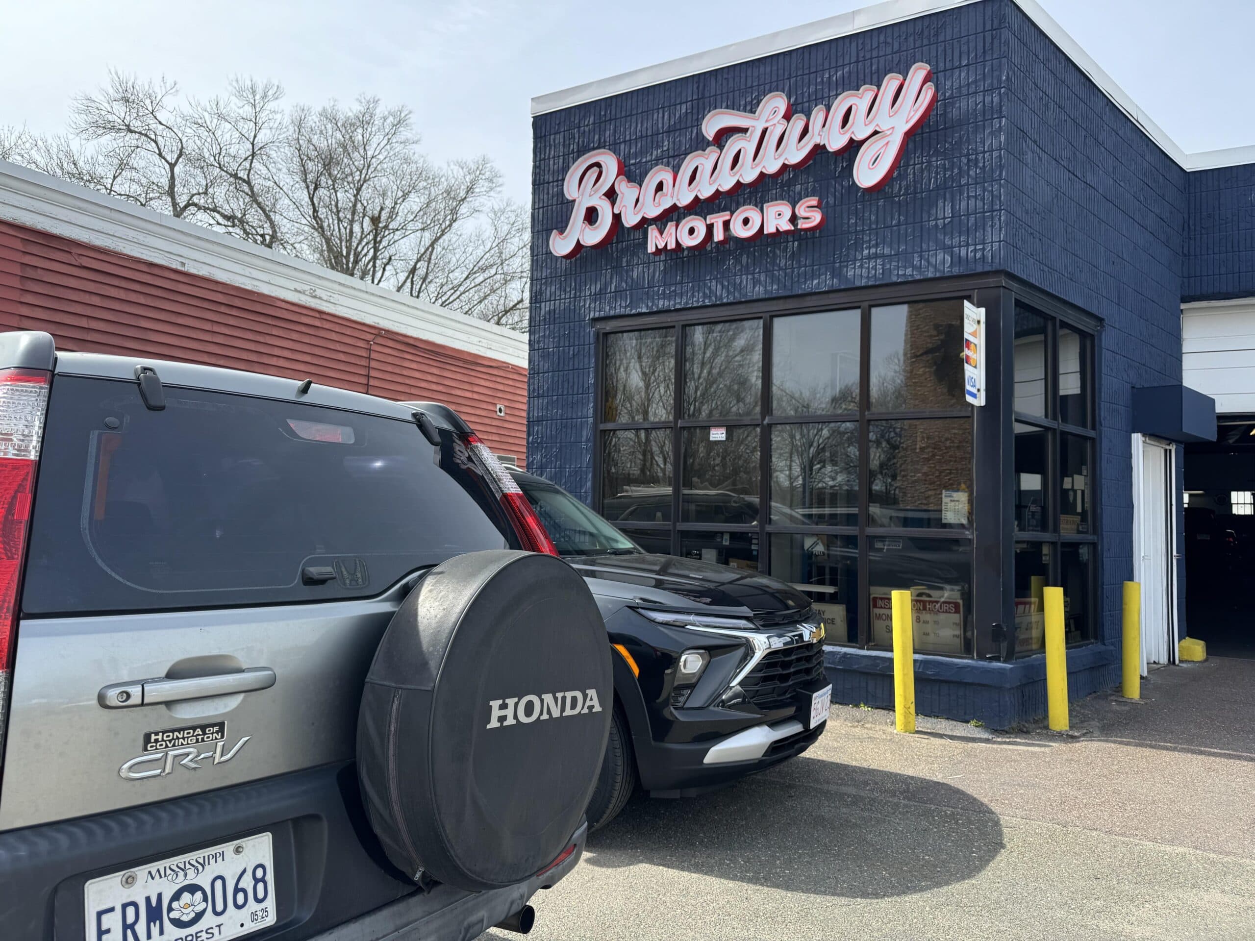 Broadway Motors Airport Parking - Photo 1